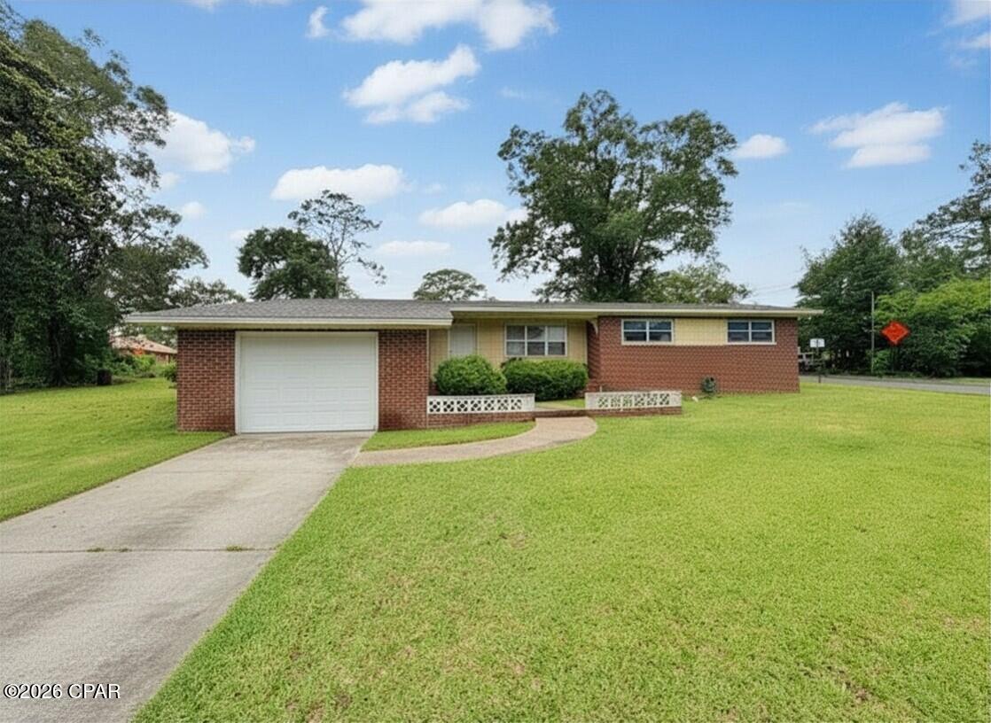 1st image of 711 N Oklahoma St, Bonifay, FL 32425 | MLS# 790670