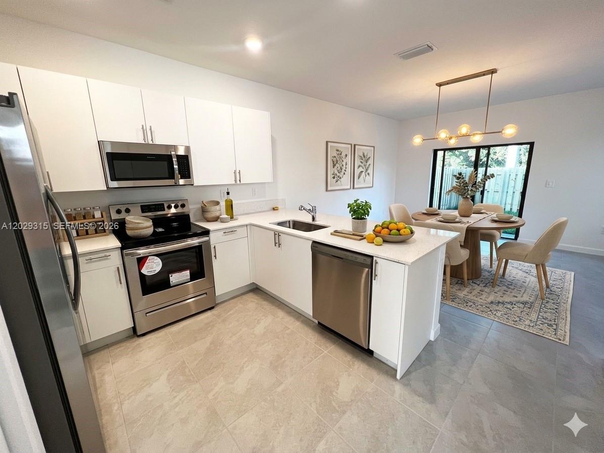 Silver Palm Residential Ho