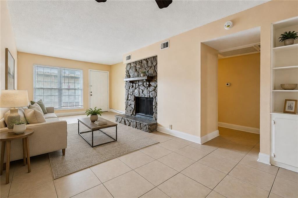 Homes for sale in Metairie, LA | 6320 Riverside Dr #221, Metairie, LA 70003 | MLS# 2560821