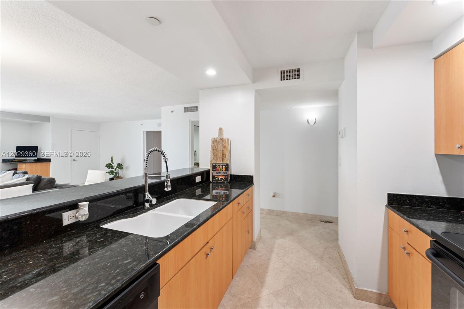 Property photo # 6