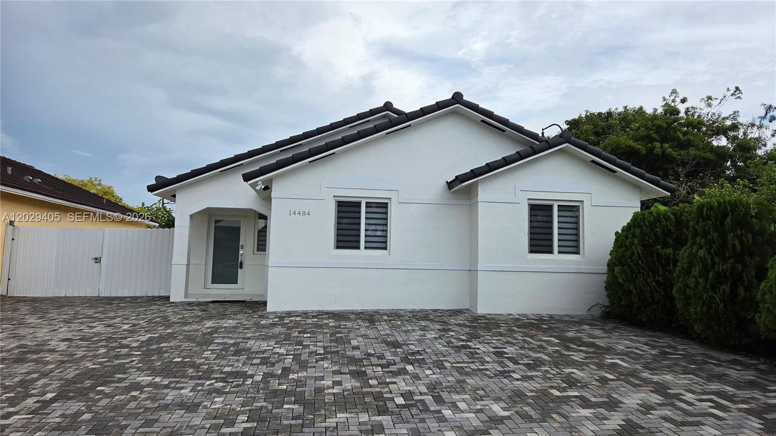 Property photo # 0