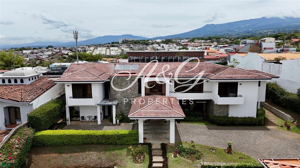 5 bed Single Family Homes For Sale in San Pablo, Heredia - 1