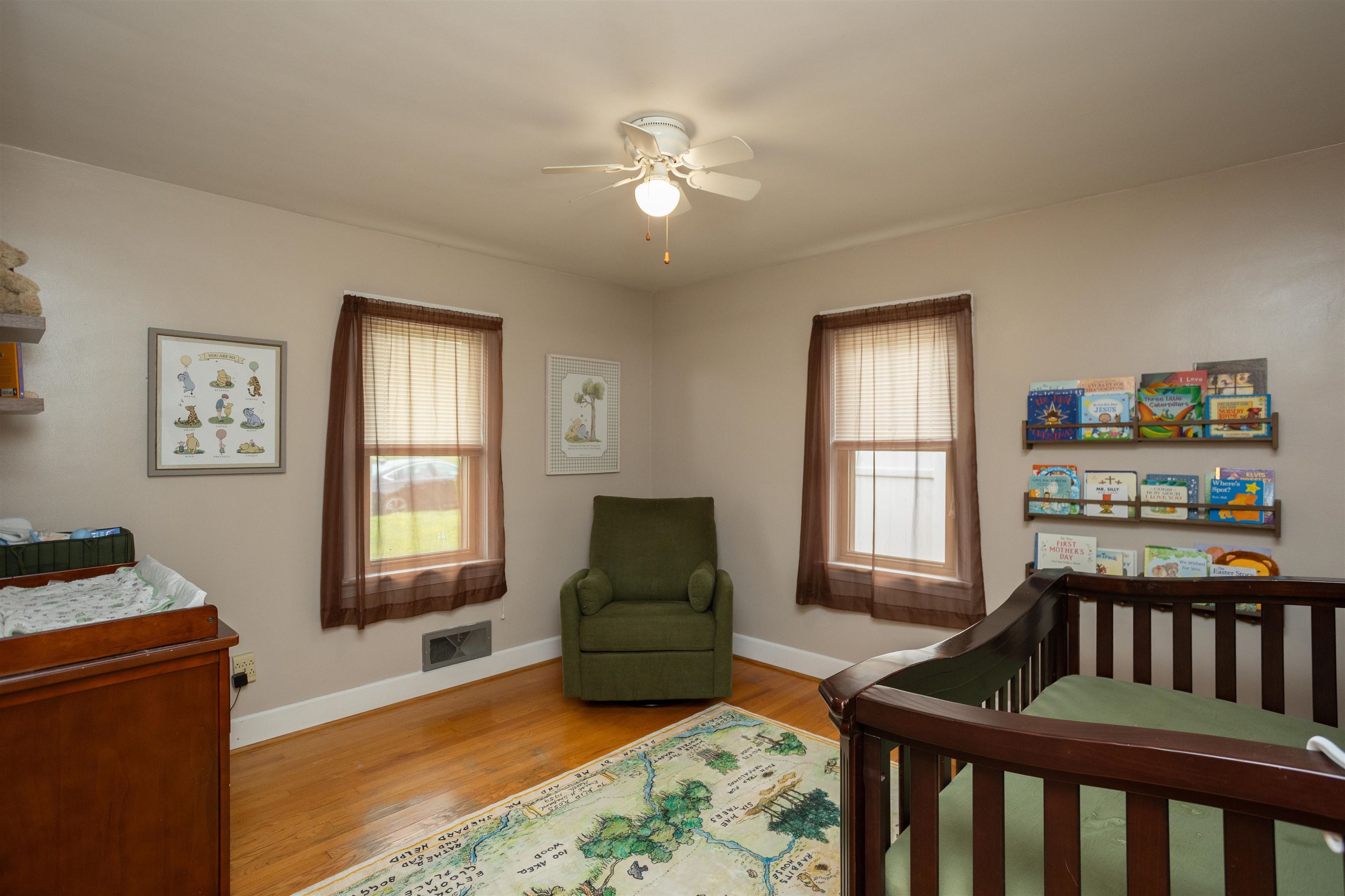 211 George St