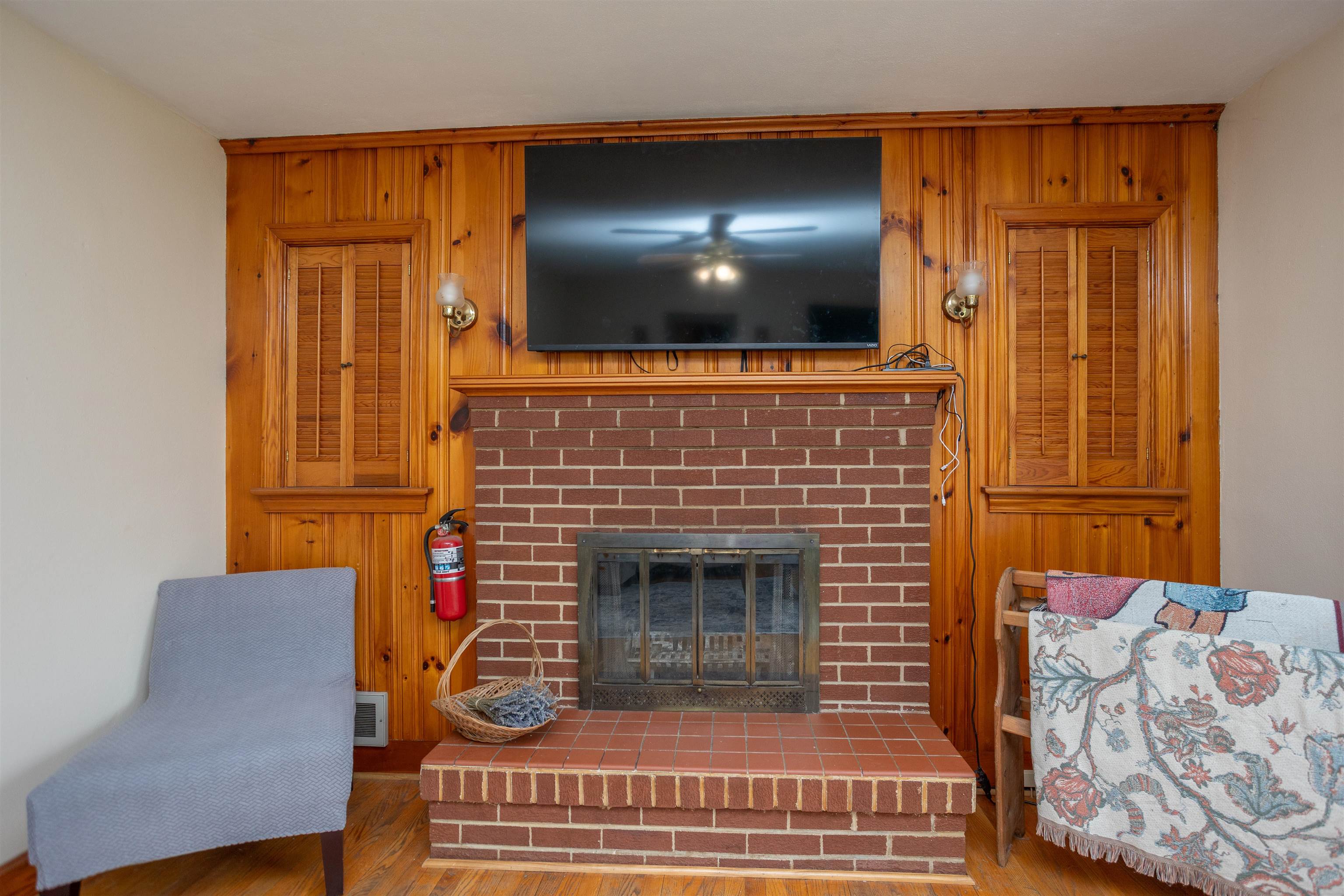 211 George St