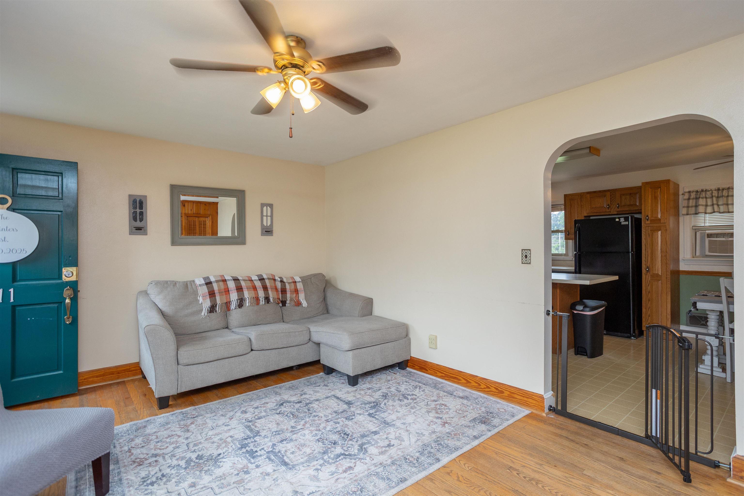 211 George St