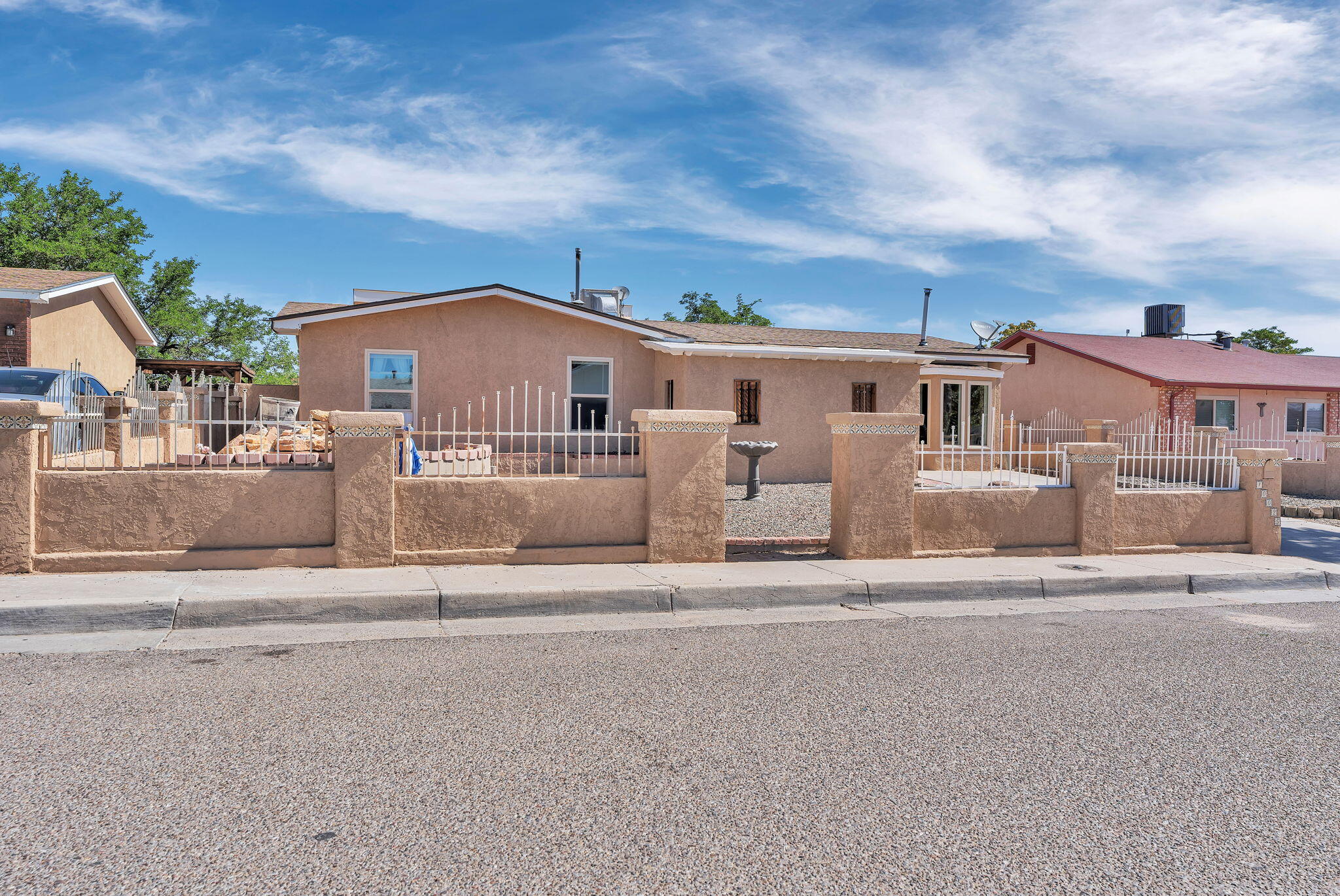 Homes for sale in Albuquerque, NM | 10025 Melinda Ave Sw, Albuquerque, NM 87121 | MLS# 1104655