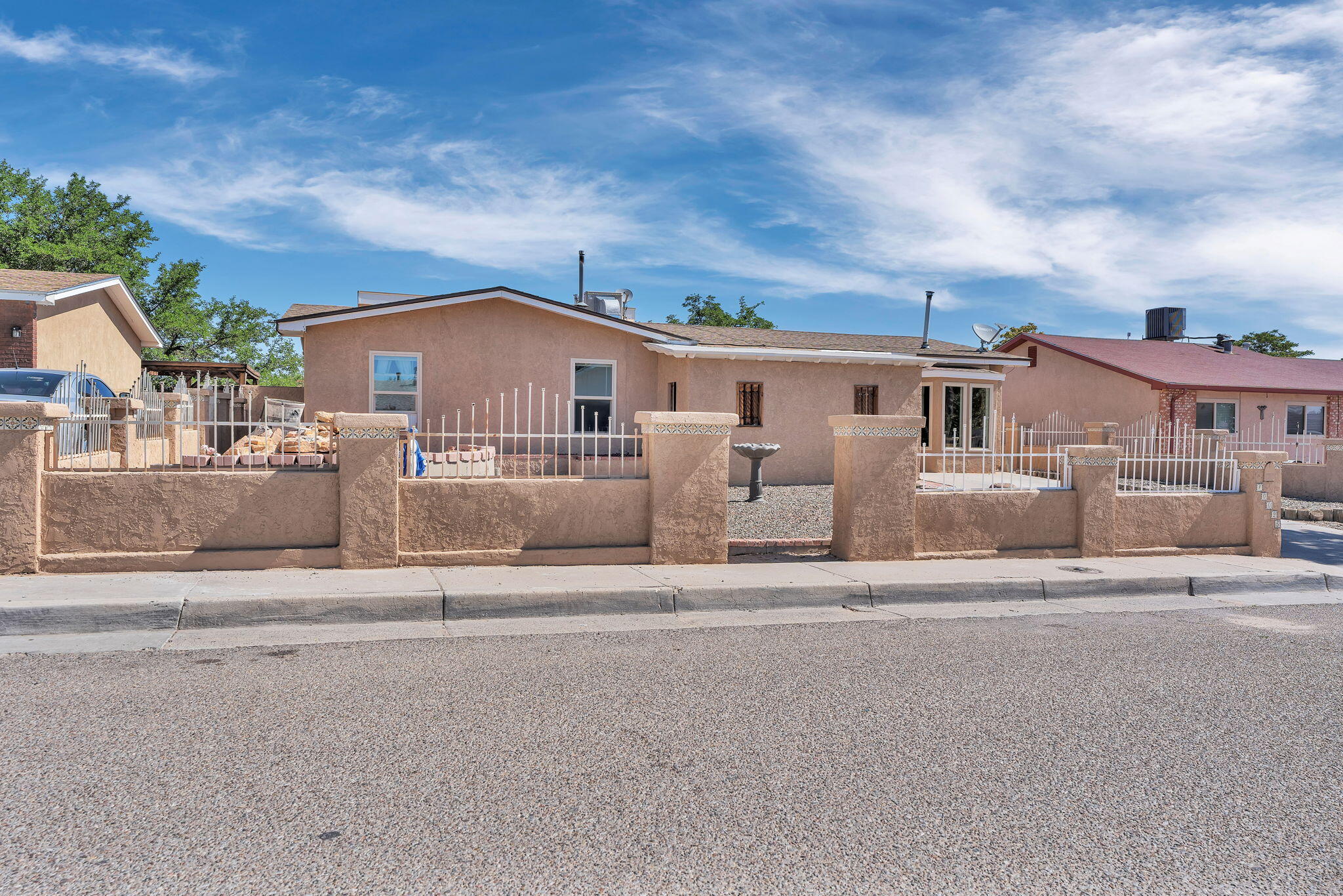 Homes for sale in Albuquerque, NM | 10025 Melinda Ave Sw, Albuquerque, NM 87121 | MLS# 1104655