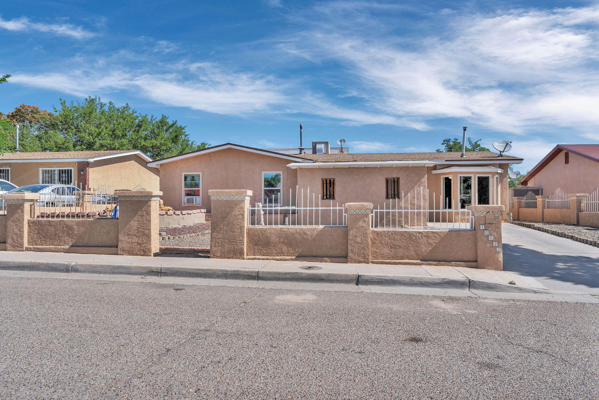Homes for sale in Albuquerque, NM | 10025 Melinda Ave Sw, Albuquerque, NM 87121 | MLS# 1104655