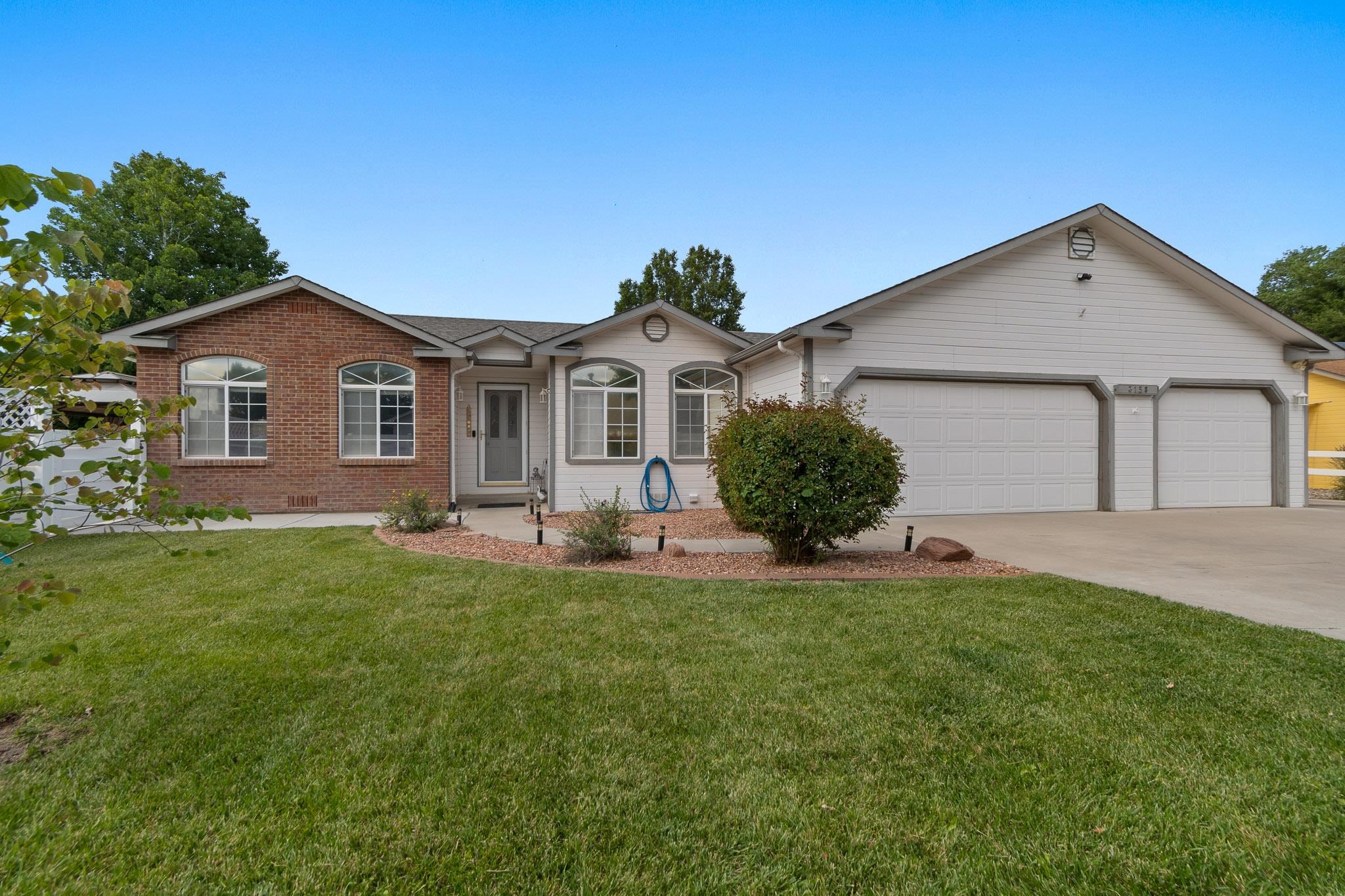 3158 Forrest Way