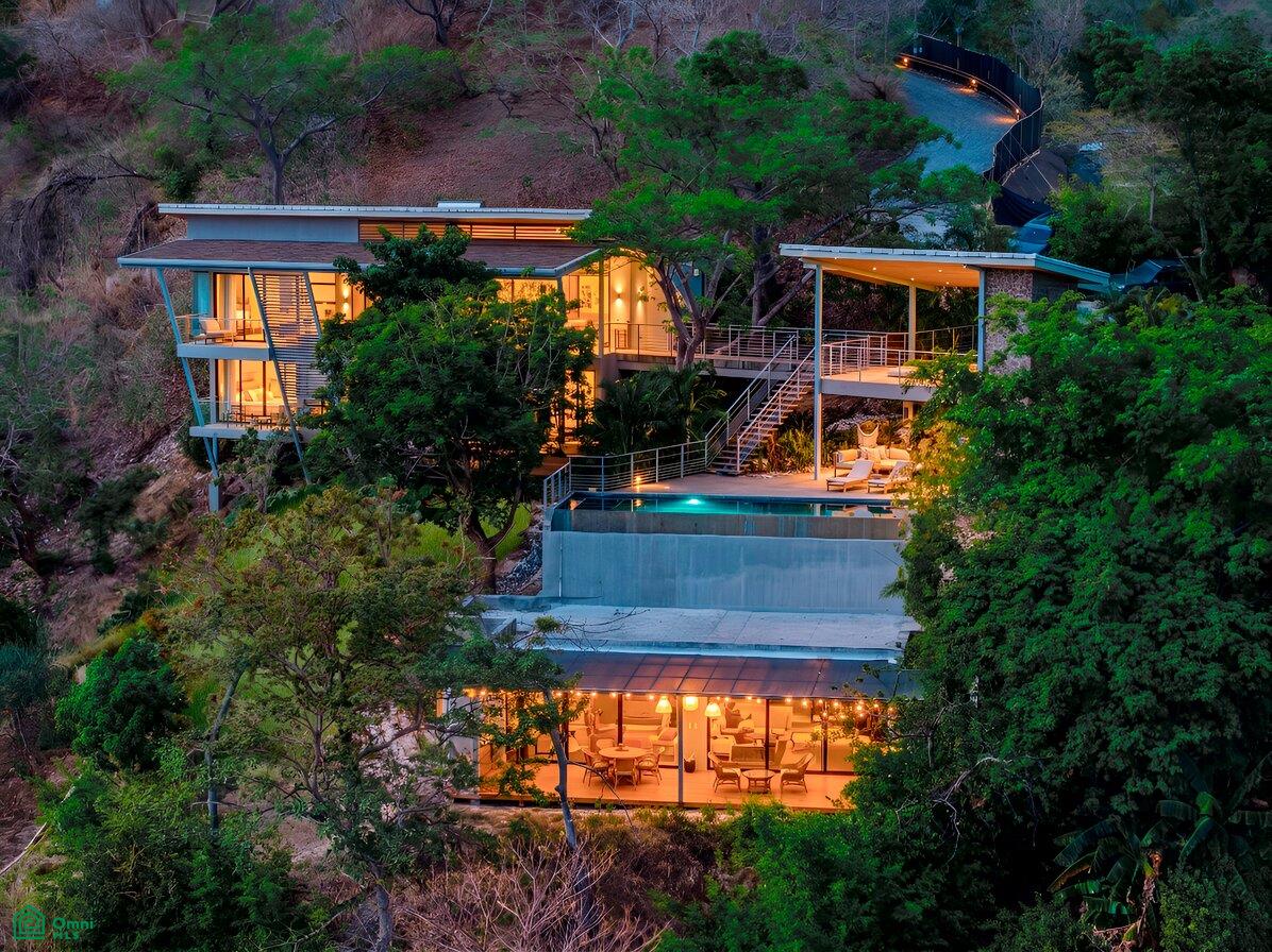 6 bed Single Family Homes For Sale in Santa Cruz, Guanacaste - 1
