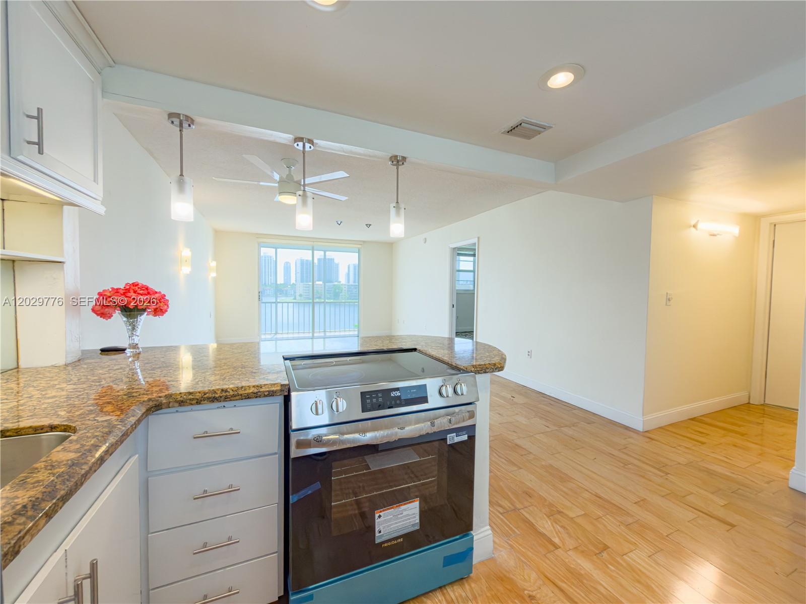 Property photo # 8