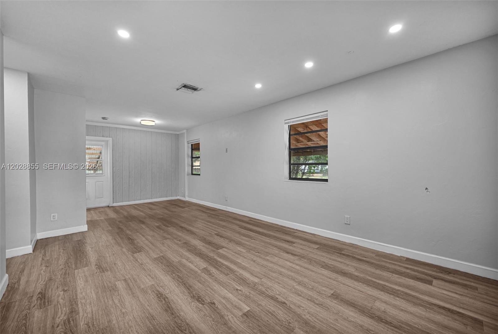 No Miami Beach Manor