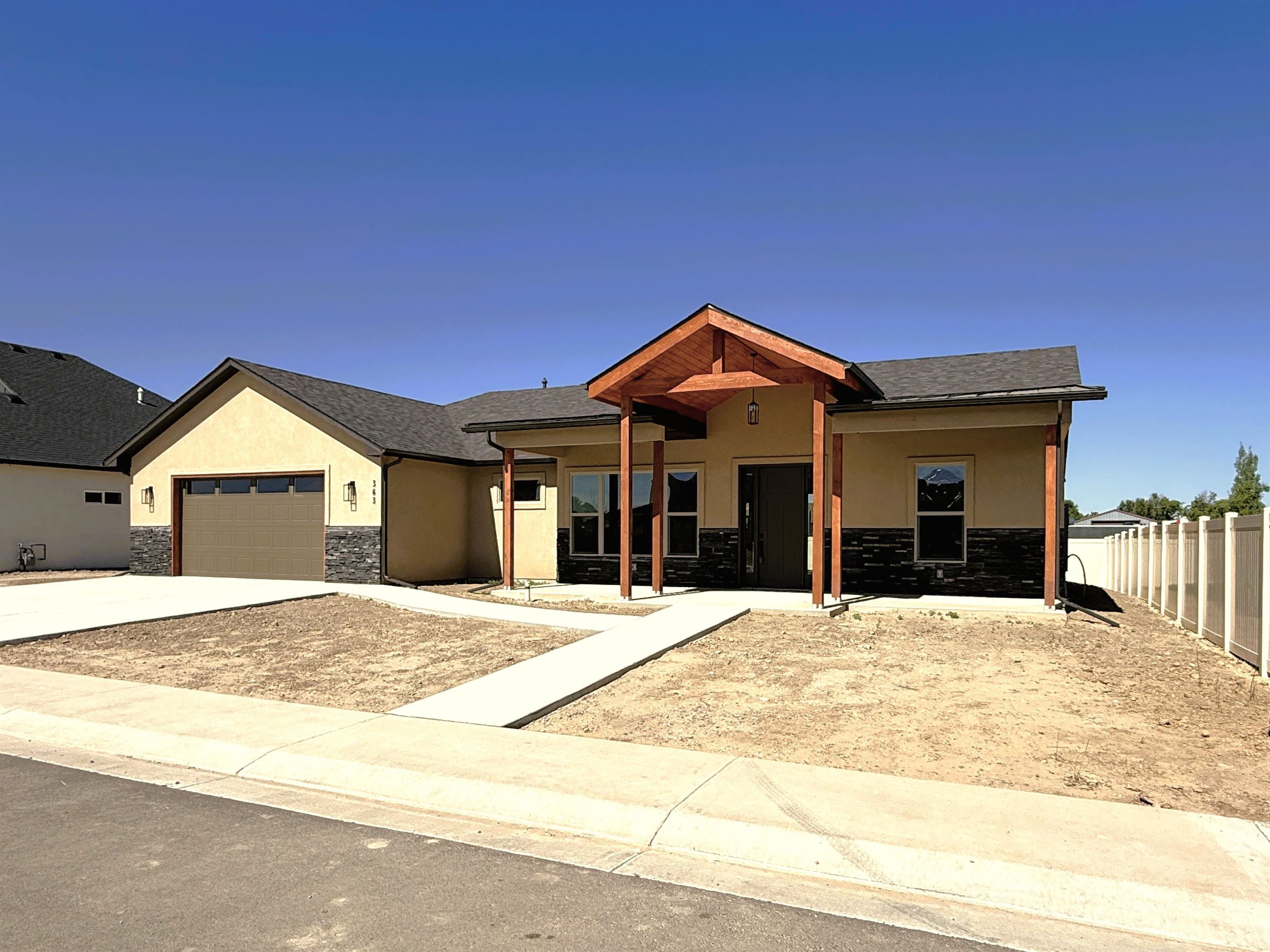 363 Mee Canyon Circle