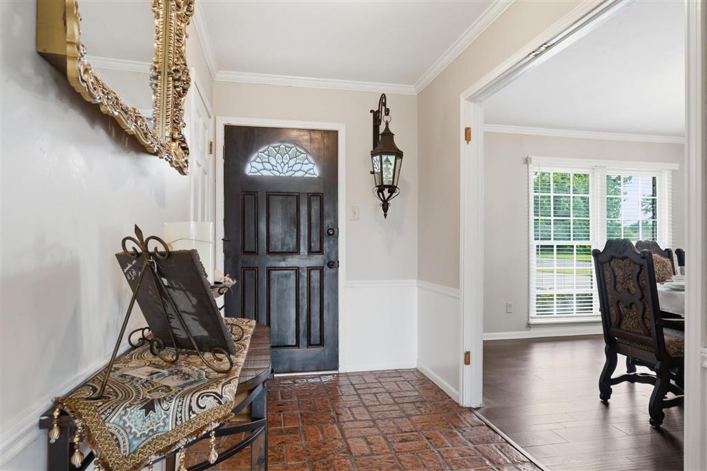 908 Henrietta Lane — photo 3