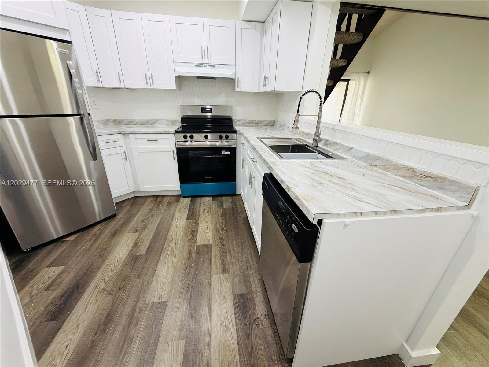 Property photo # 7