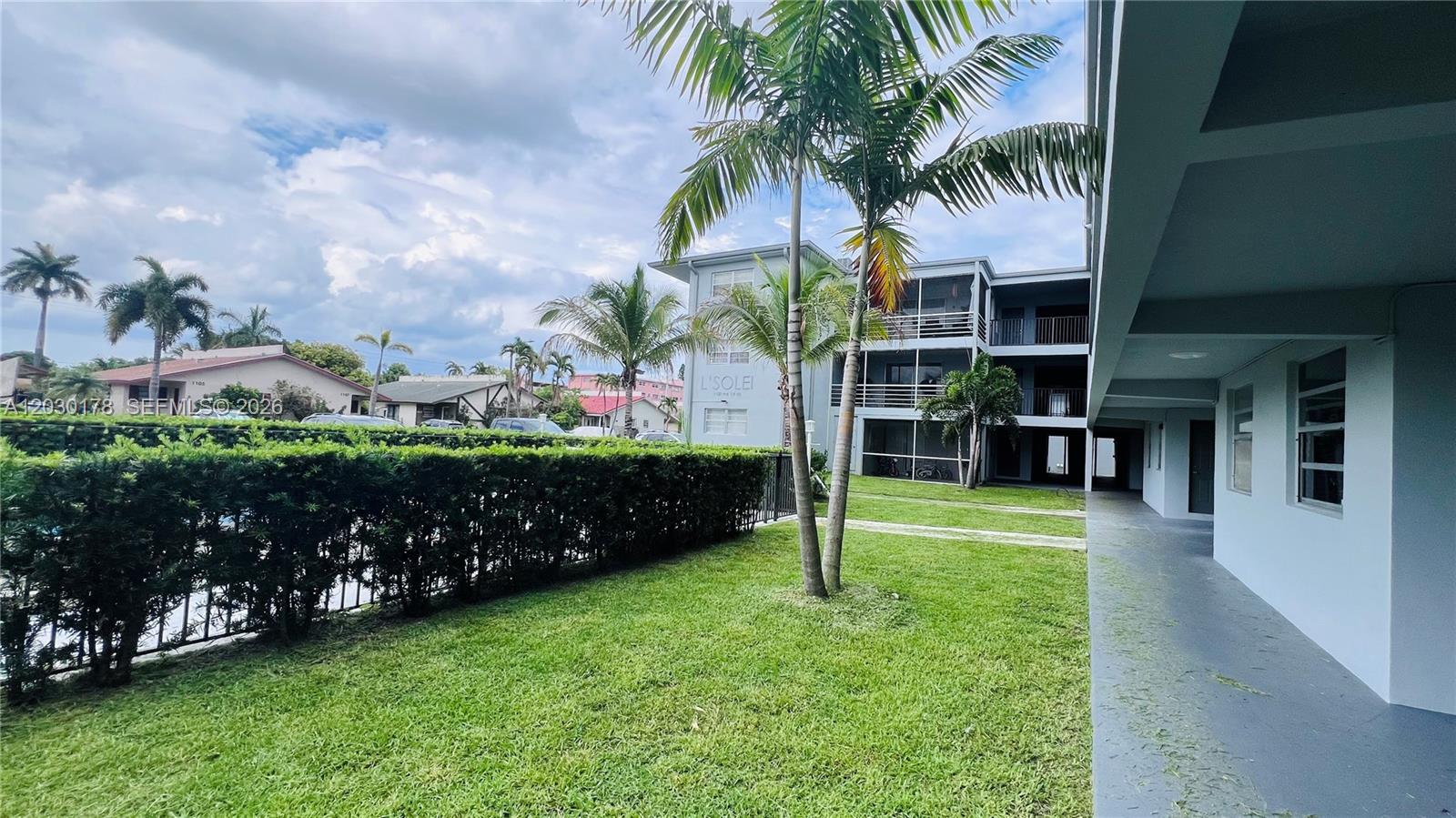Lsolei At Hallandale Beac