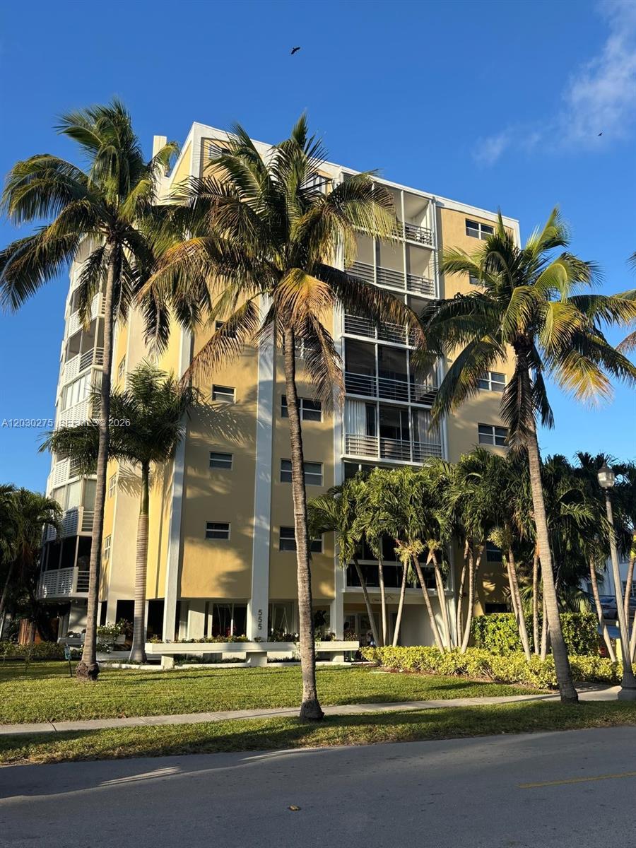 Crandon Tower Condo