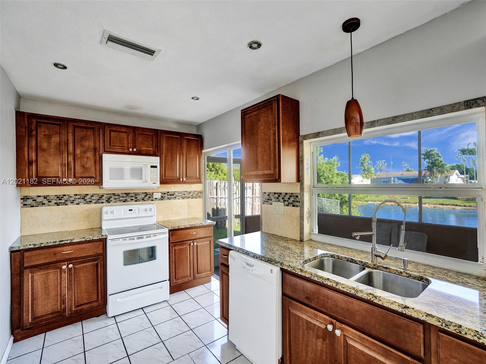 Property photo # 4