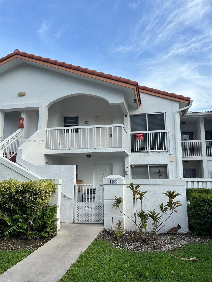 Point Lake Condo VIII