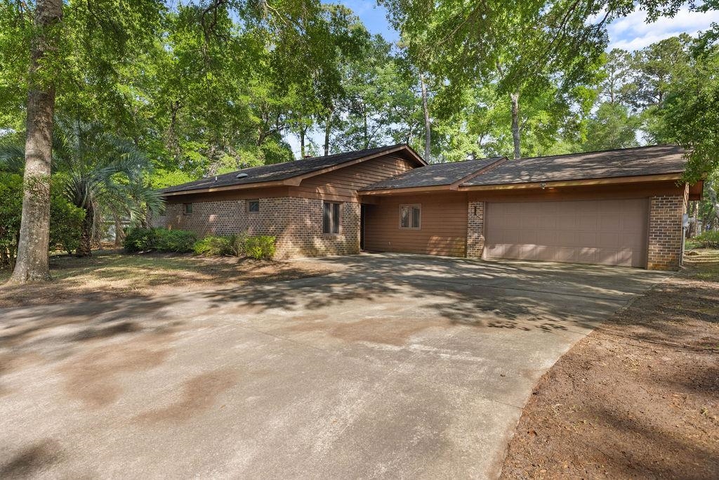 2204 Jefferson Circle Little River, SC 29566