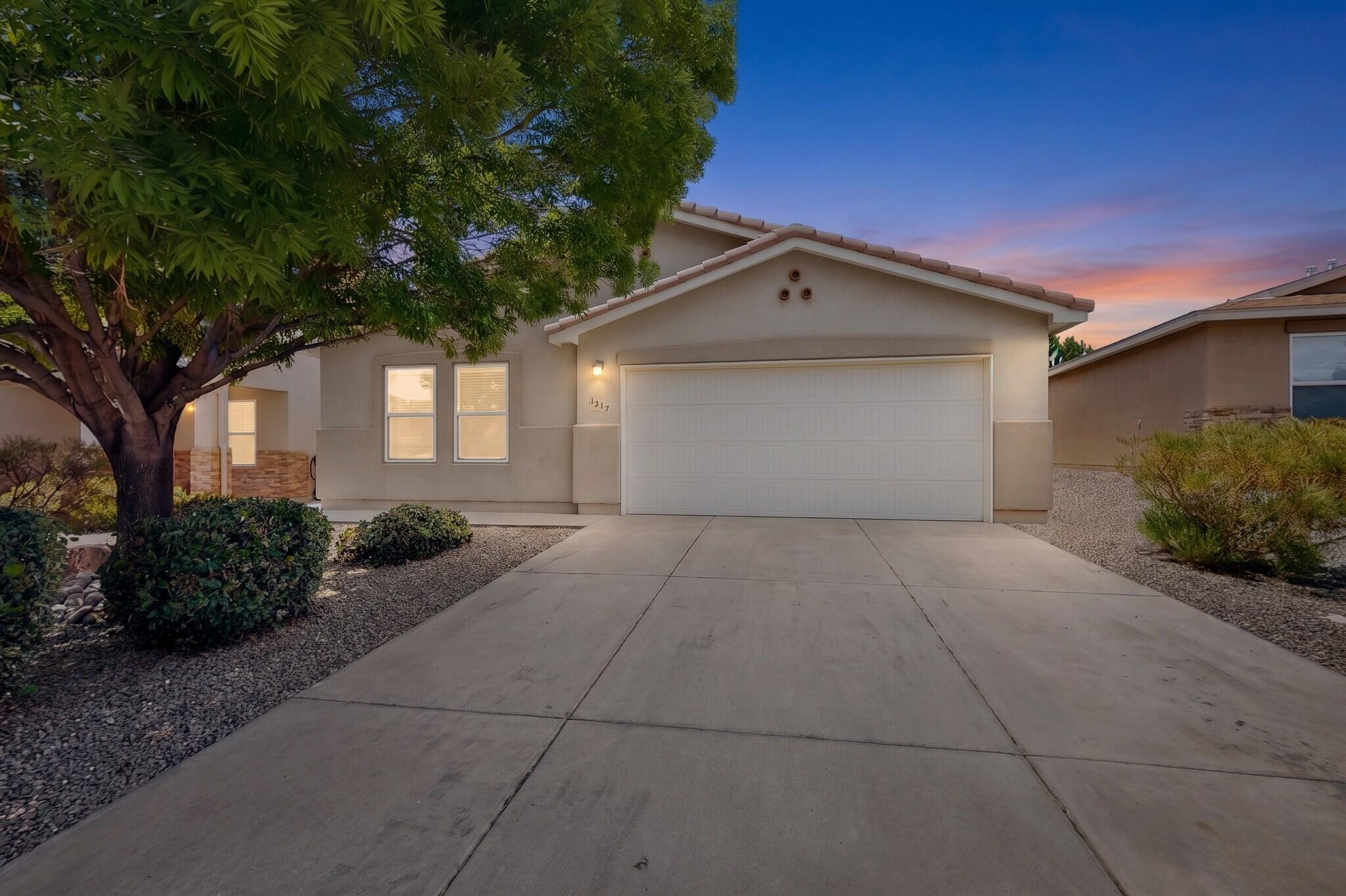 1317 Maple Meadows Drive NE, Rio Rancho, NM 87144
