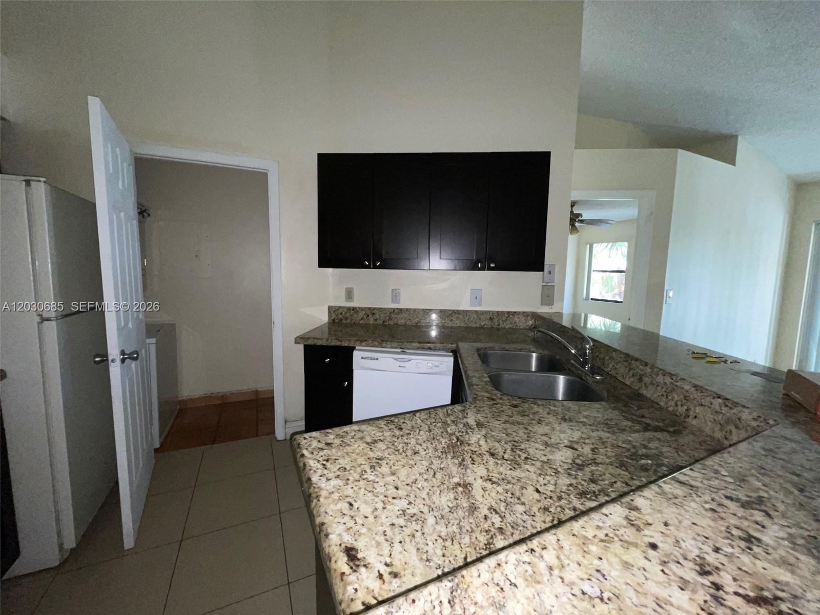 Property photo # 7