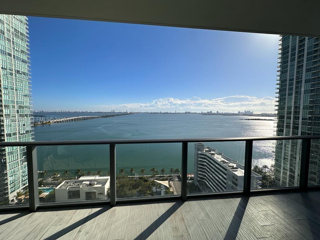 Gran Paraiso Condo