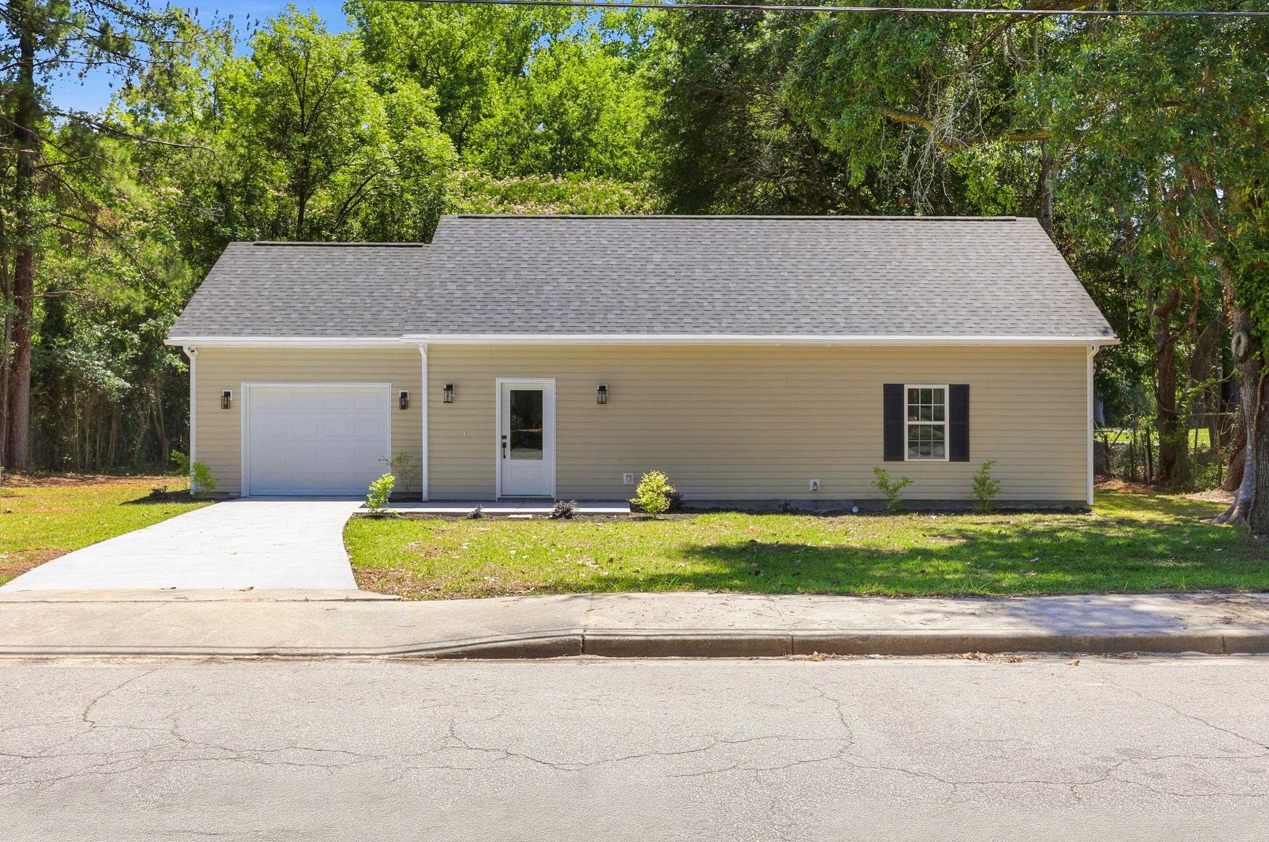 Homes for sale in Kingstree, SC | 730 Anderson St, Kingstree, SC 29556 | MLS# 2614304