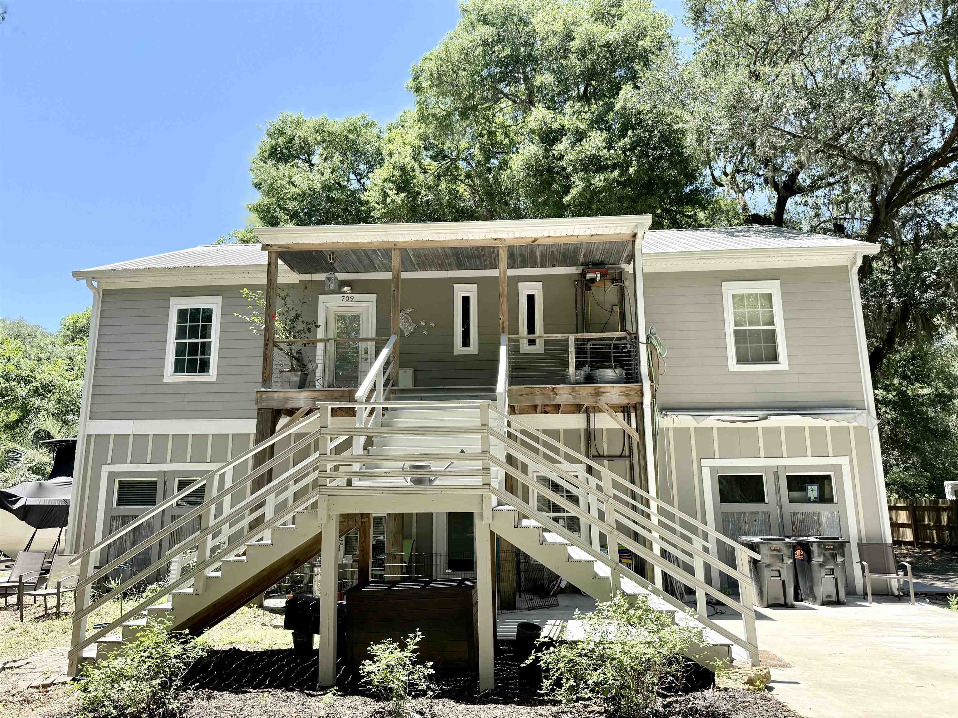709 Old Waccamaw Dr. Pawleys Island, SC 29585