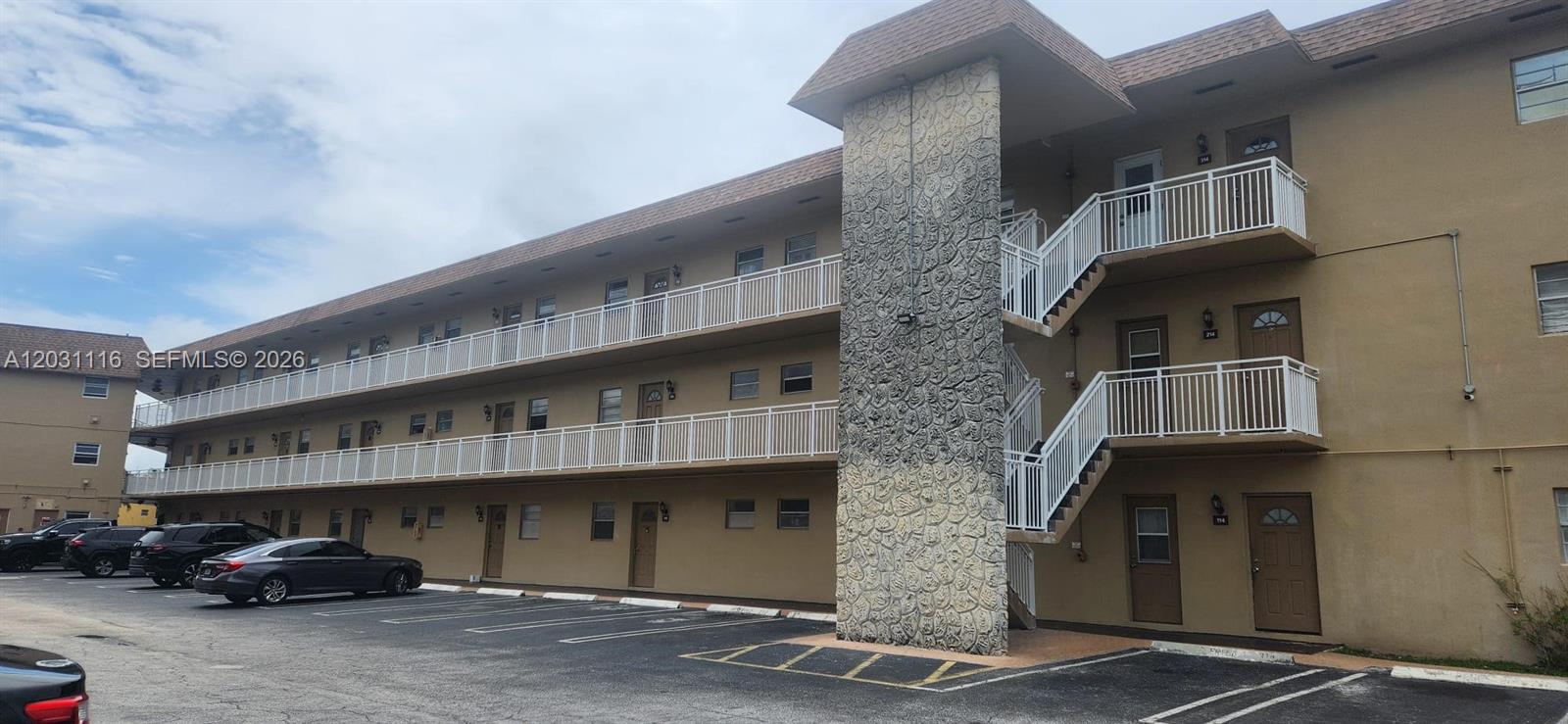 Homes for sale in Lauderdale Lakes, FL | 5021 W Oakland Park Blvd #313, Lauderdale Lakes, FL 33313 | MLS# A12031116