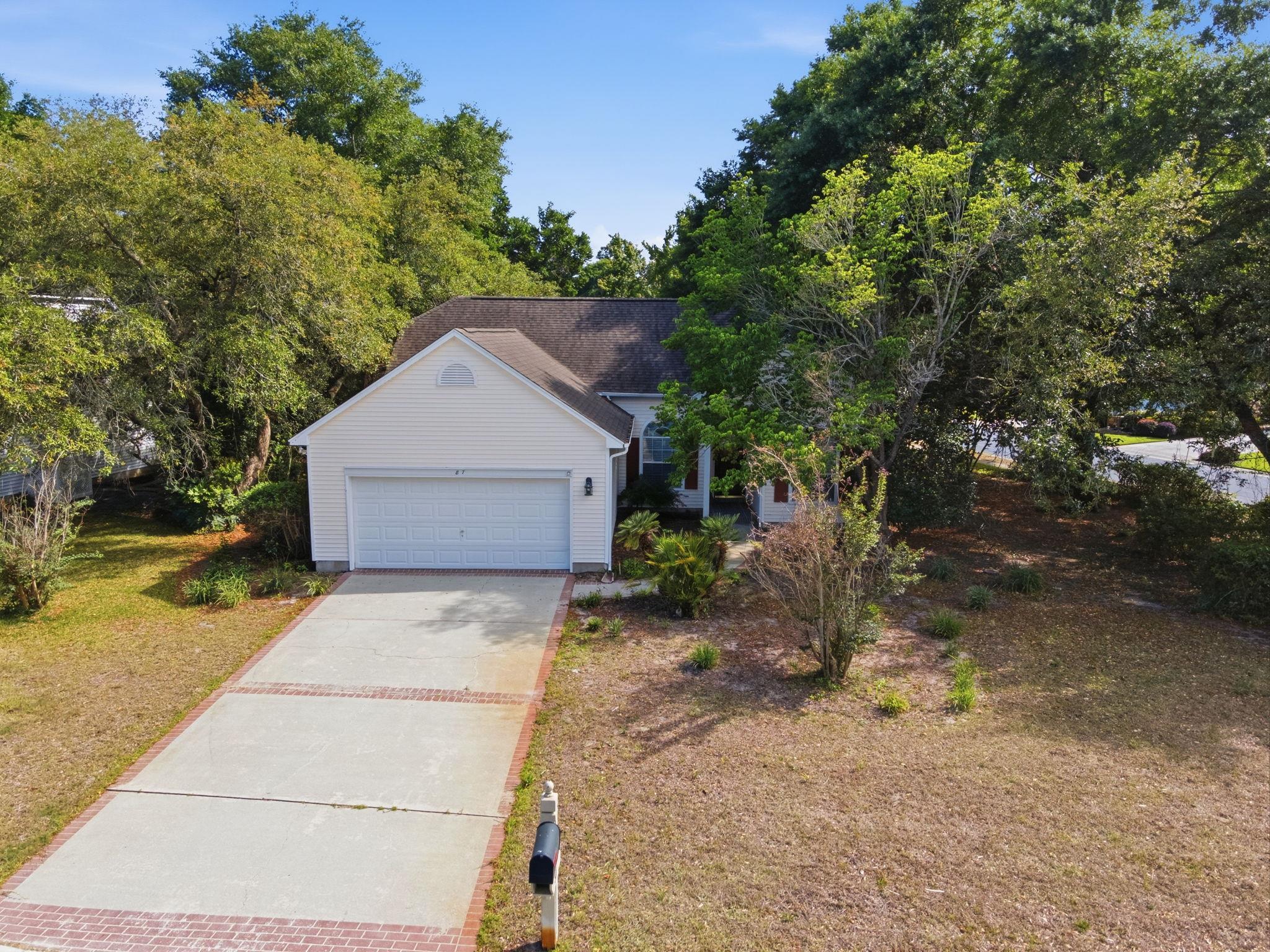 87 Low Country Ln. Pawleys Island, SC 29585