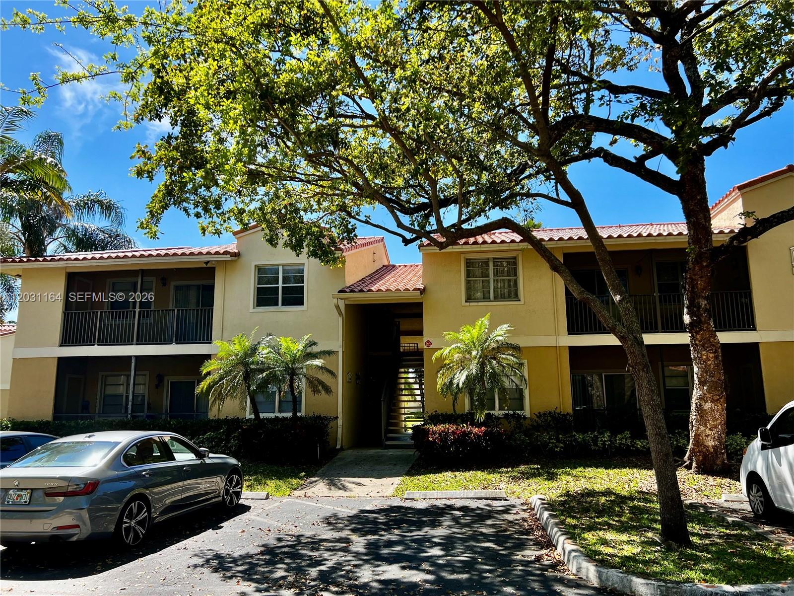 Royal Poinciana Condo