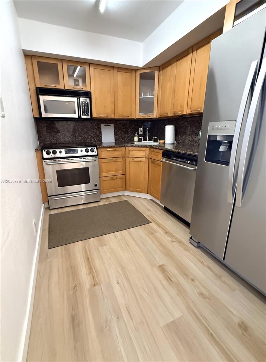 Property photo # 9