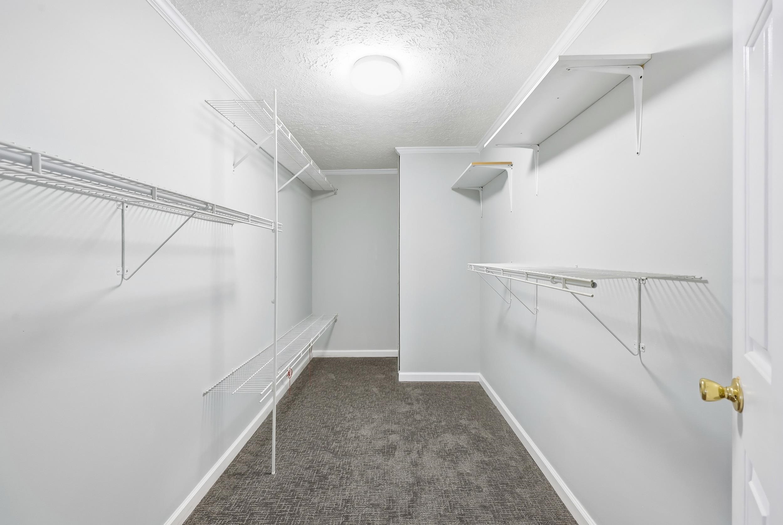2614370 | Photo 20
