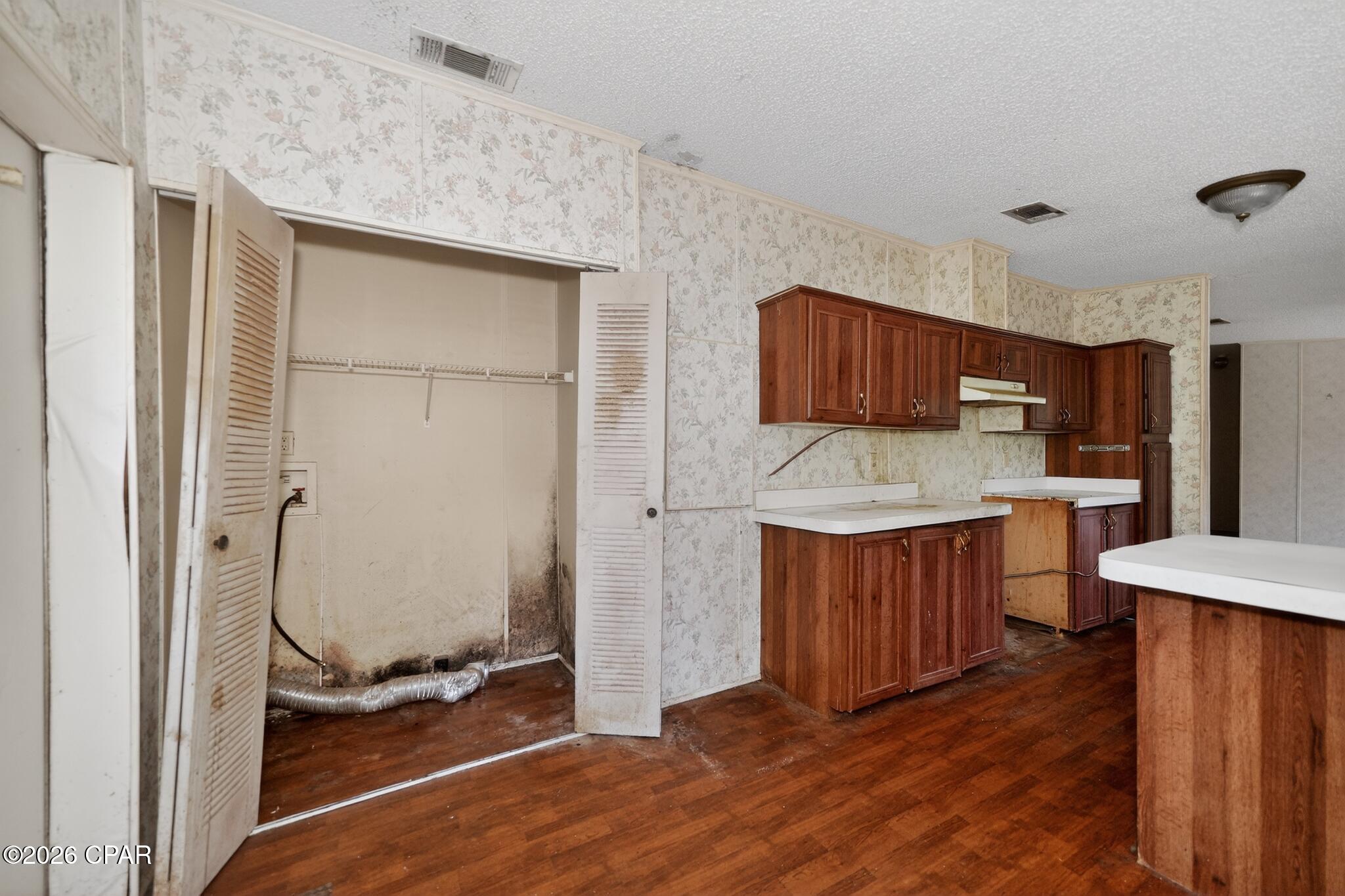 Photo 3 of Manufactured home for sale at 1196 Sopchoppy Hwy, Sopchoppy, FL 32358 | MLS# 790793 | Listing updated on 2026-09-18