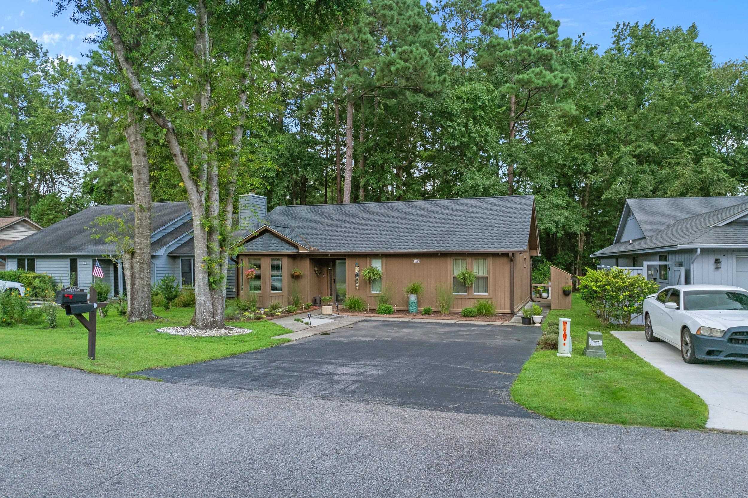 2nd image of 105 Hickory Dr, Conway, SC 29526 | MLS# 2614393