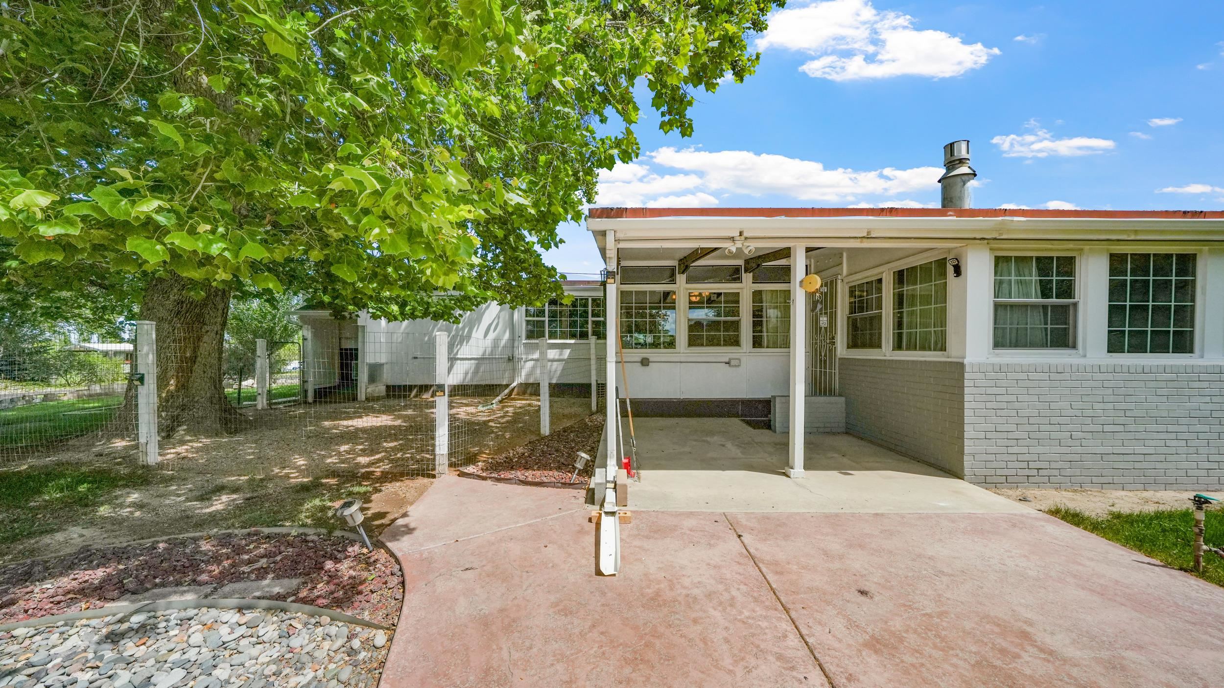 696 Crestridge Drive