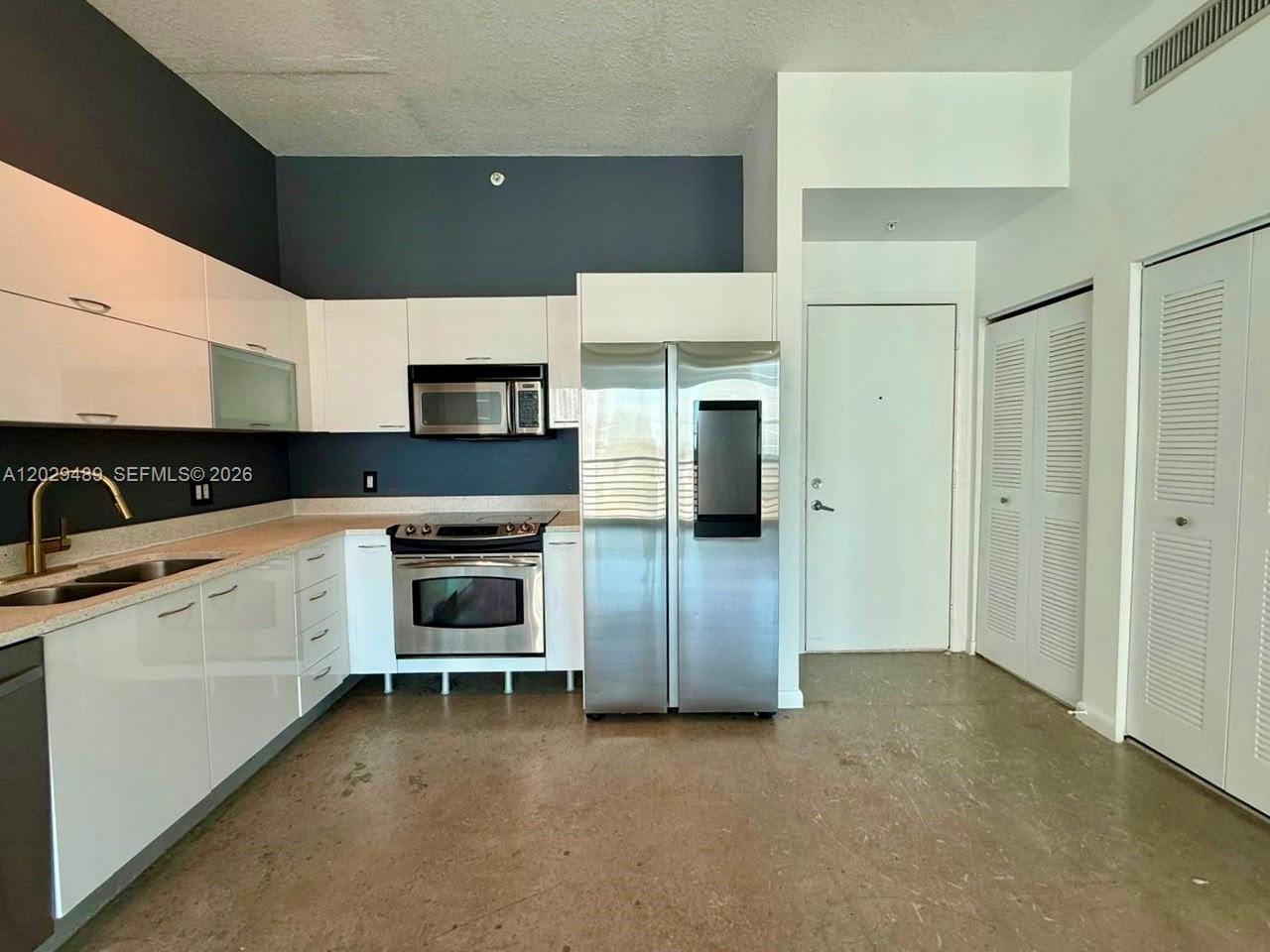 Property photo # 4