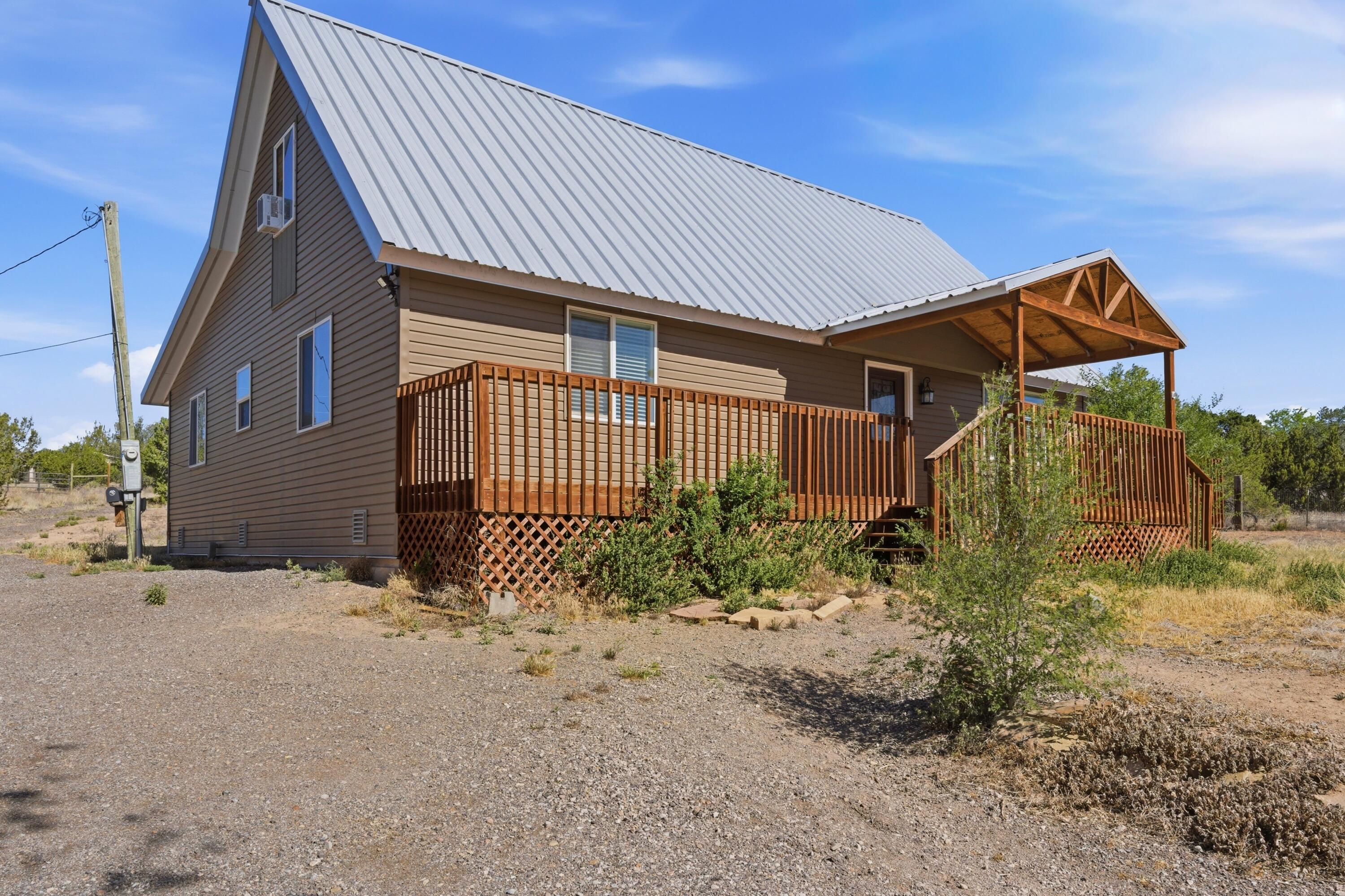 Homes for sale in Edgewood, NM | 84 Skyline Dr, Edgewood, NM 87015 | MLS# 1104856