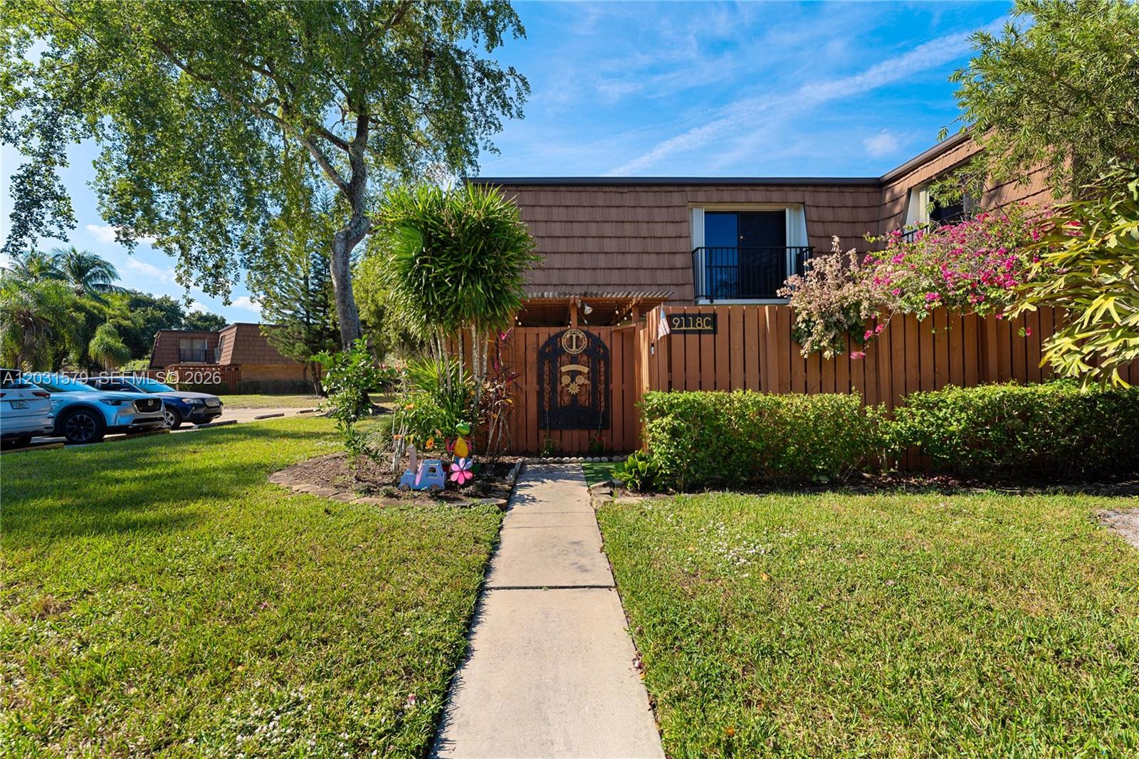 Homes for sale in Davie, FL | 9118c Sw 20th Ct, Davie, FL 33324 | MLS# A12031579