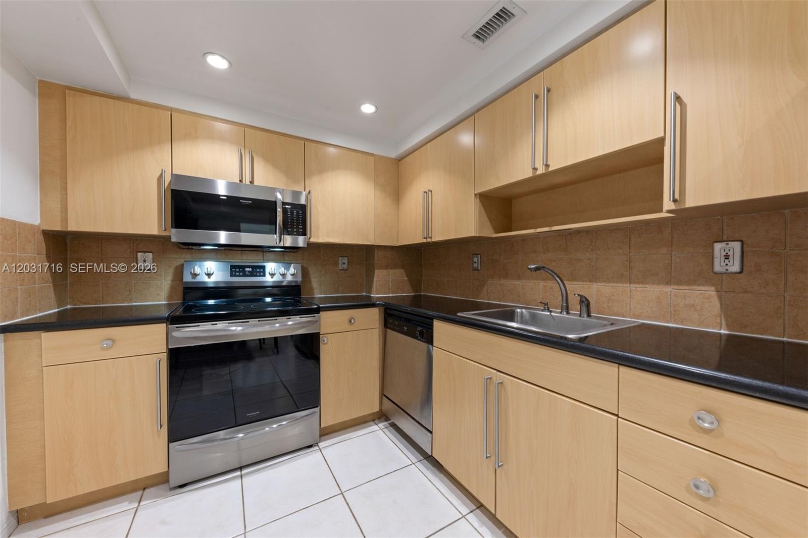 Property photo # 7