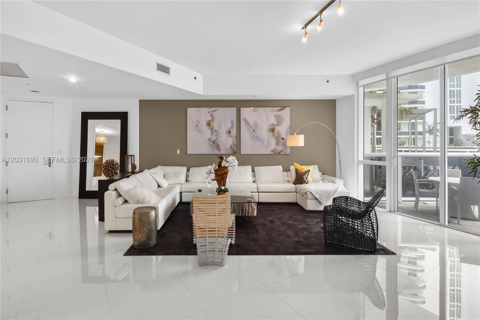Property photo # 9