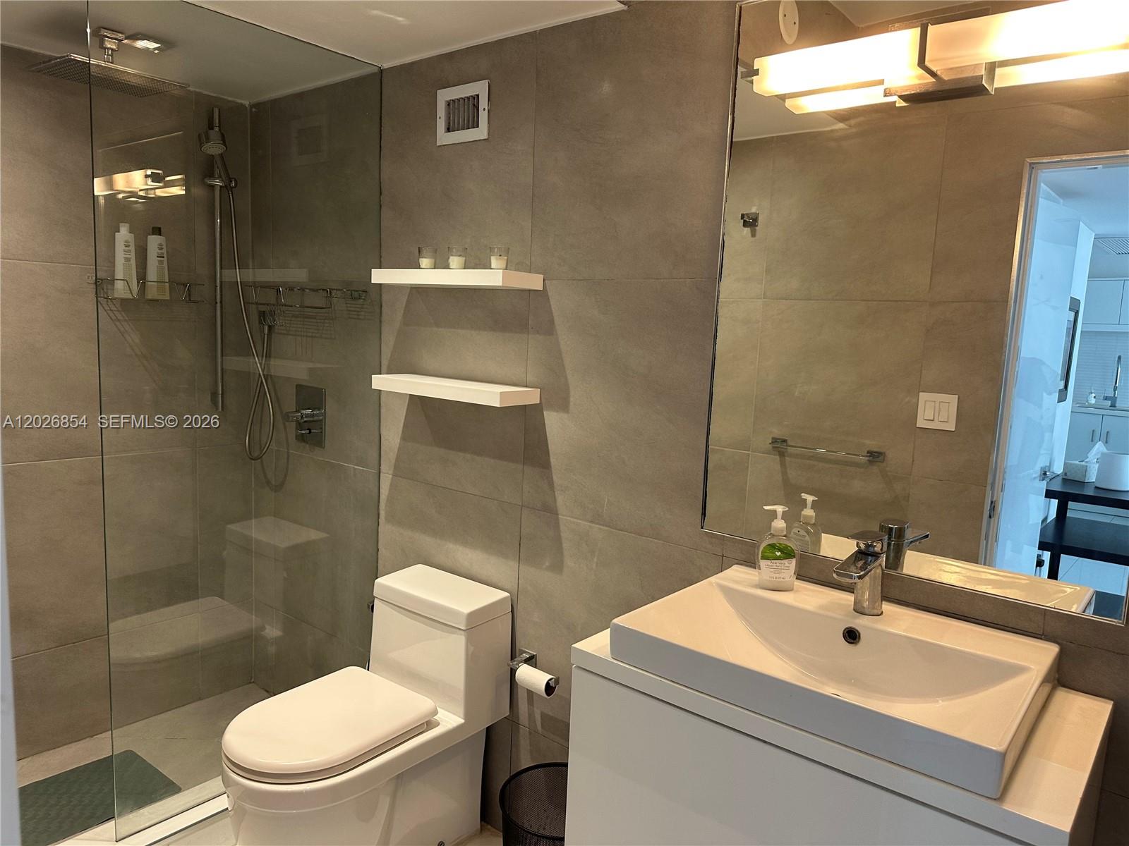 Property photo # 6