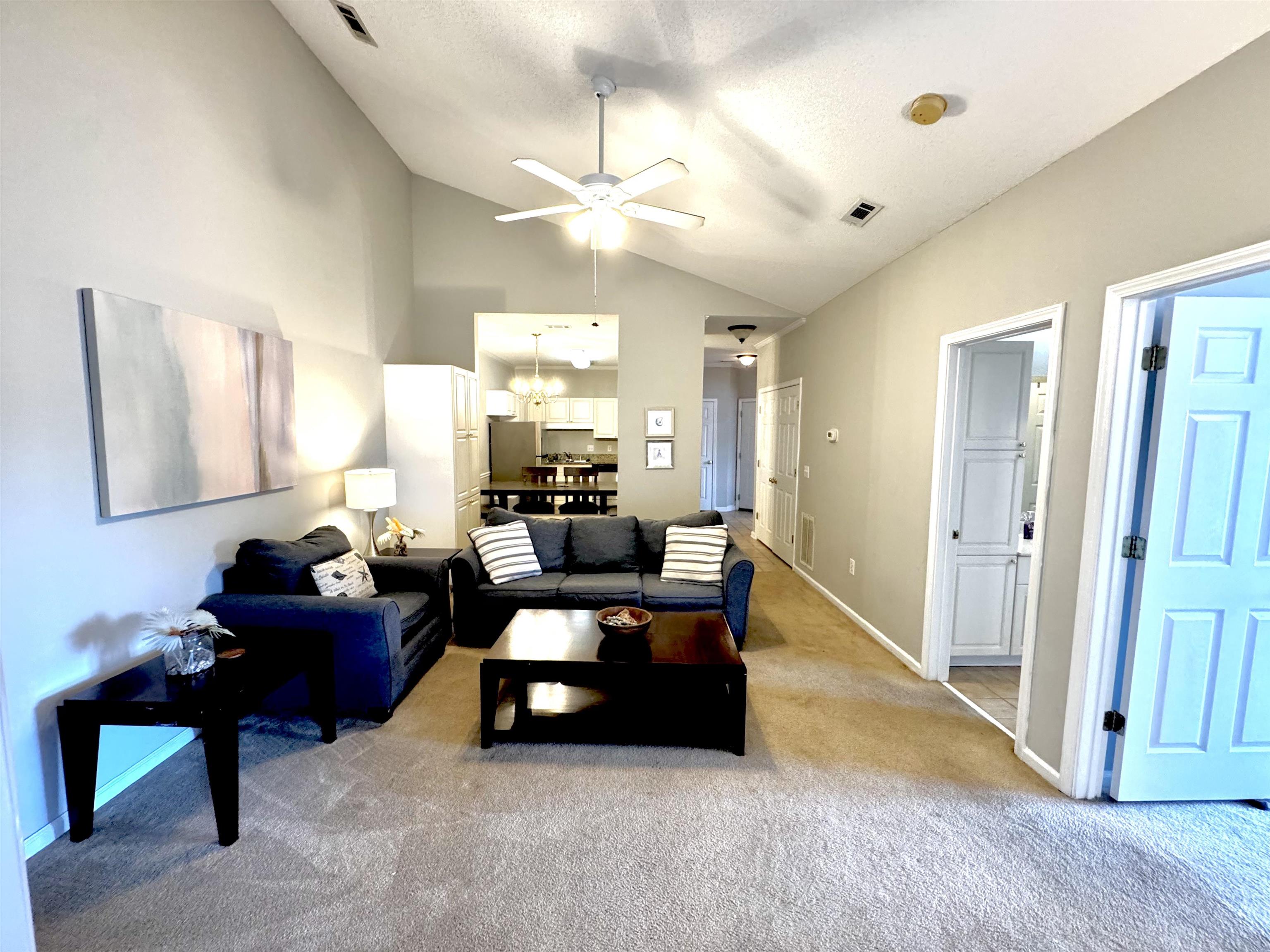2614501 | Photo 23