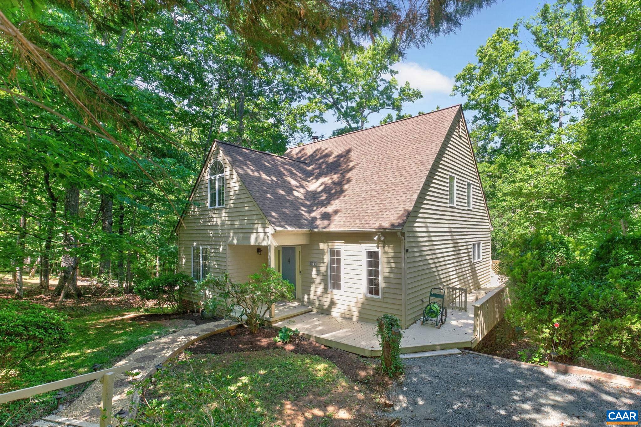255 HOMESTEAD LN, Charlottesville, VA 22902