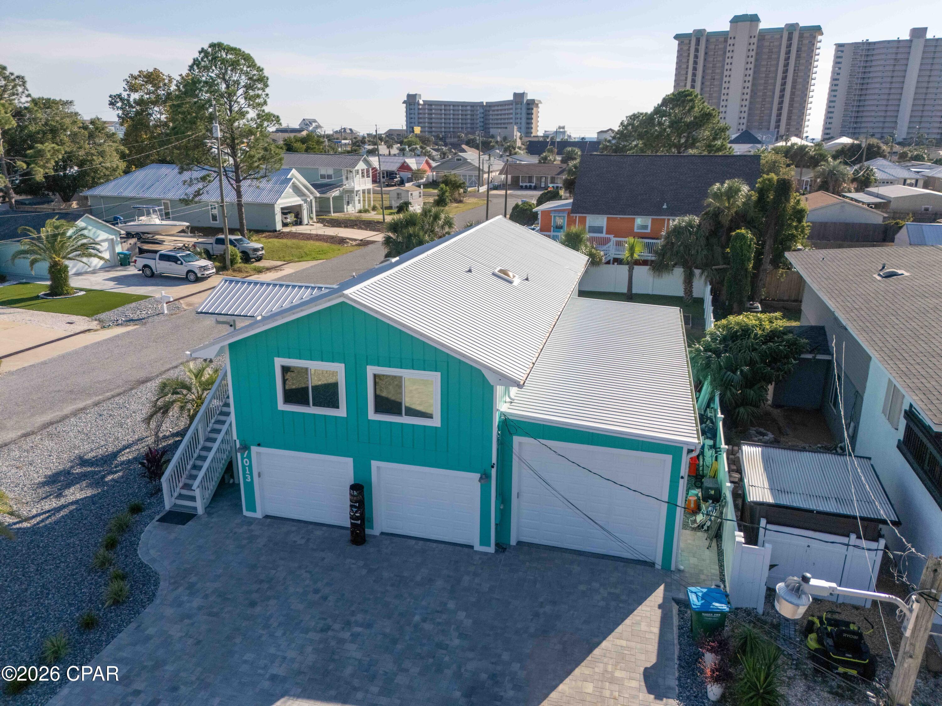 7013 S Lagoon Drive, Panama City Beach, FL 32408 thumbnail, photo 6 of 57