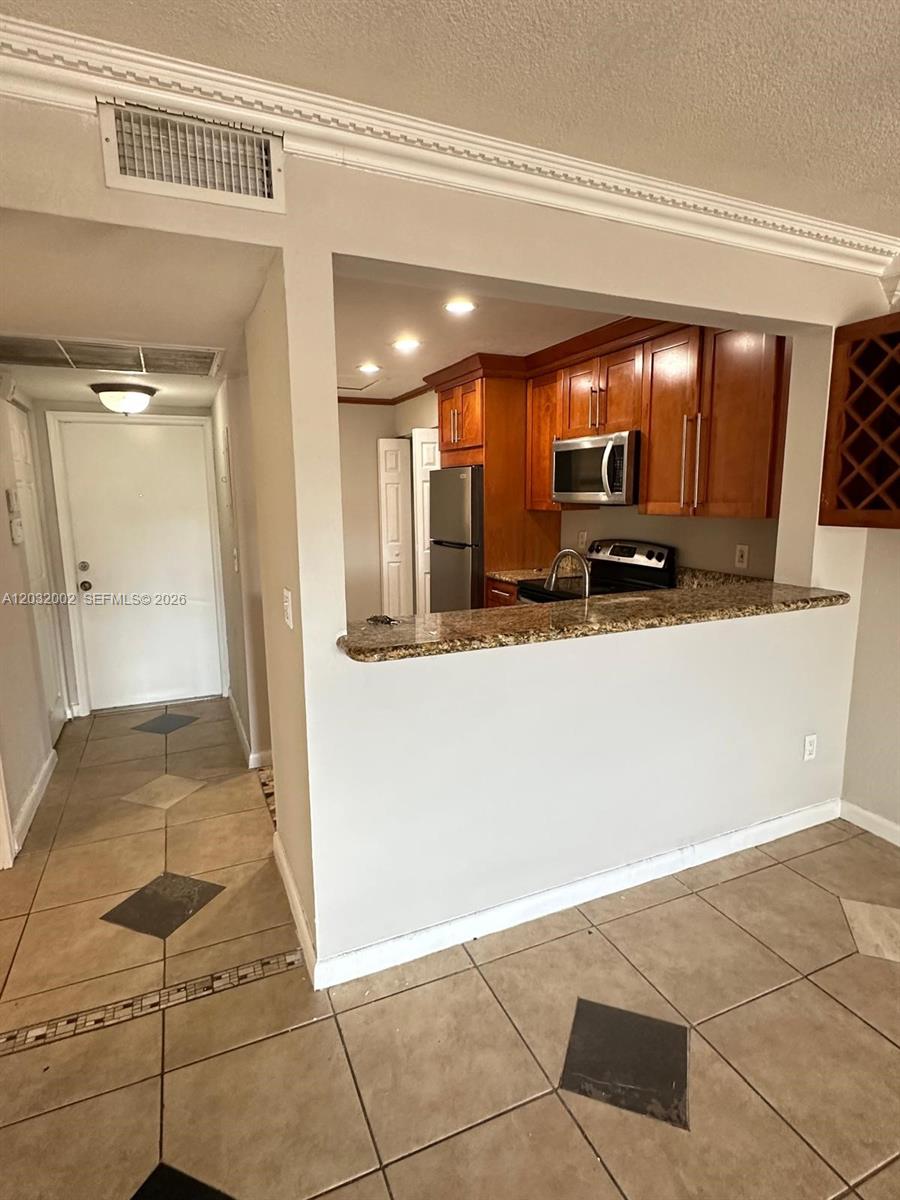 Property photo # 9