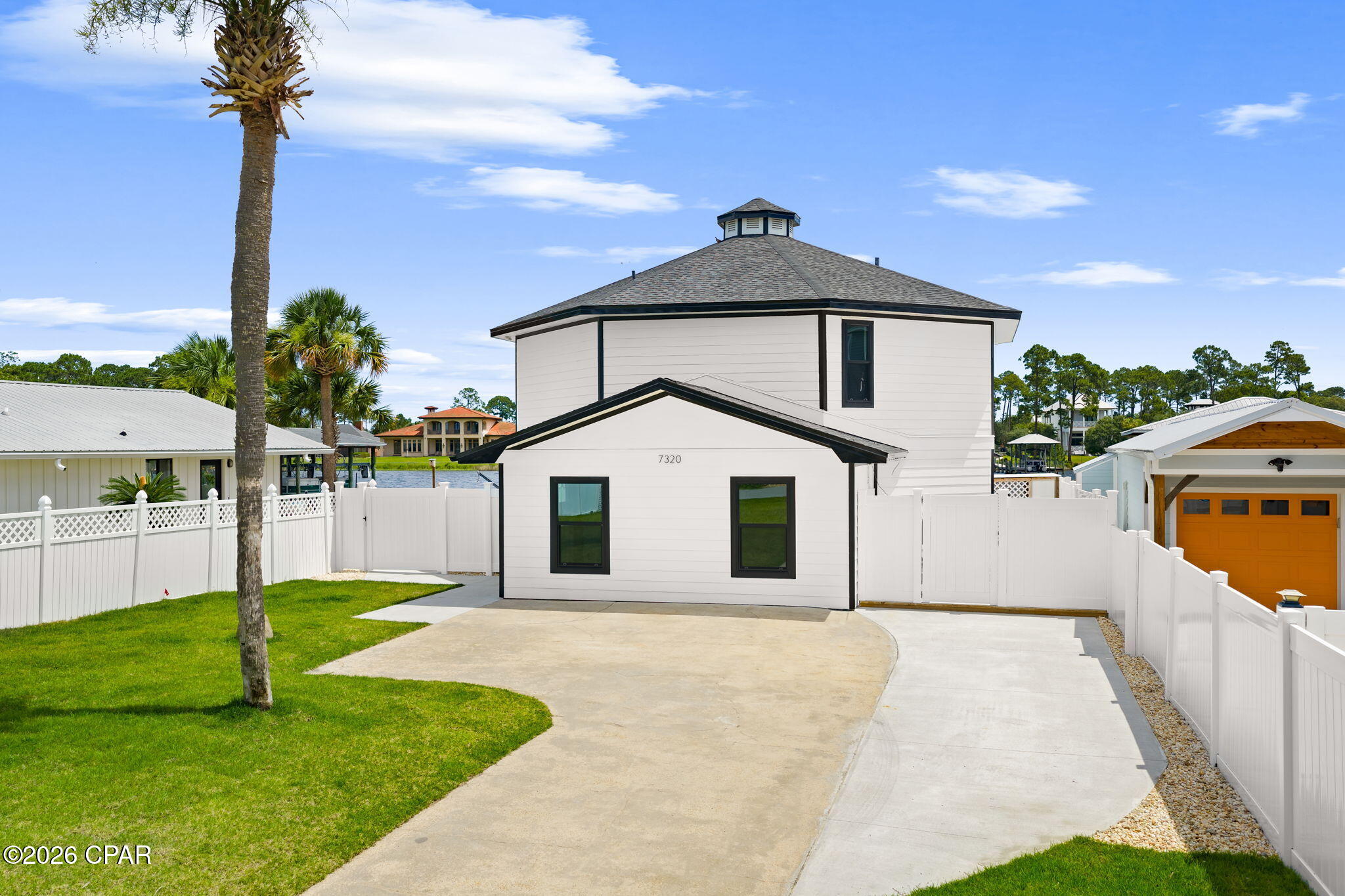 7320 S Lagoon Drive, Panama City Beach, FL 32408 thumbnail, photo 3 of 50