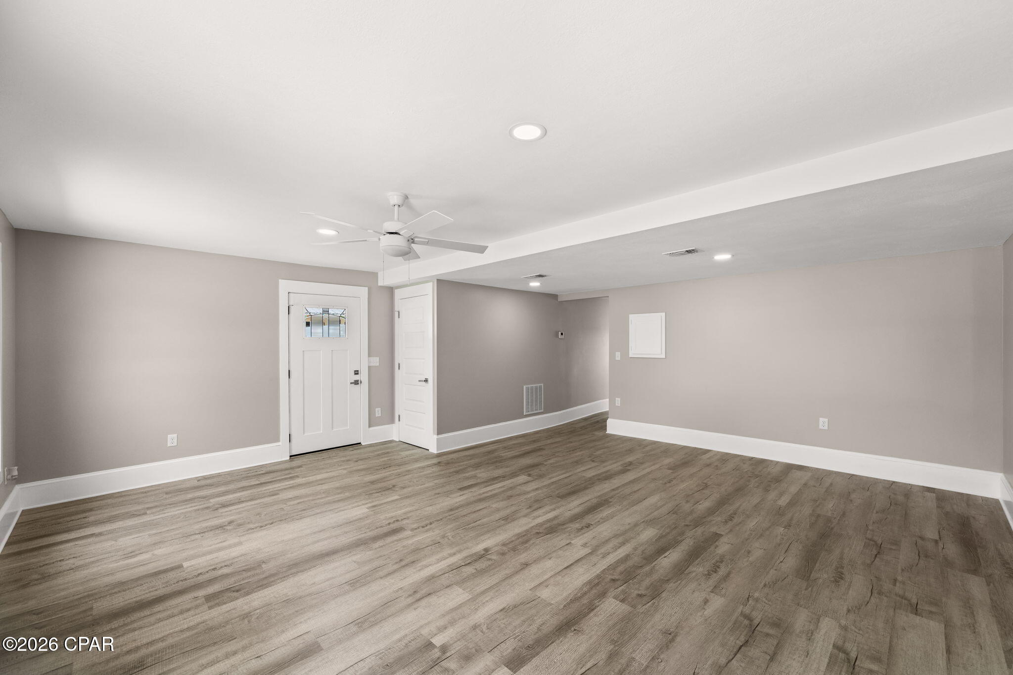 7320 S Lagoon Drive, Panama City Beach, FL 32408 thumbnail, photo 6 of 50