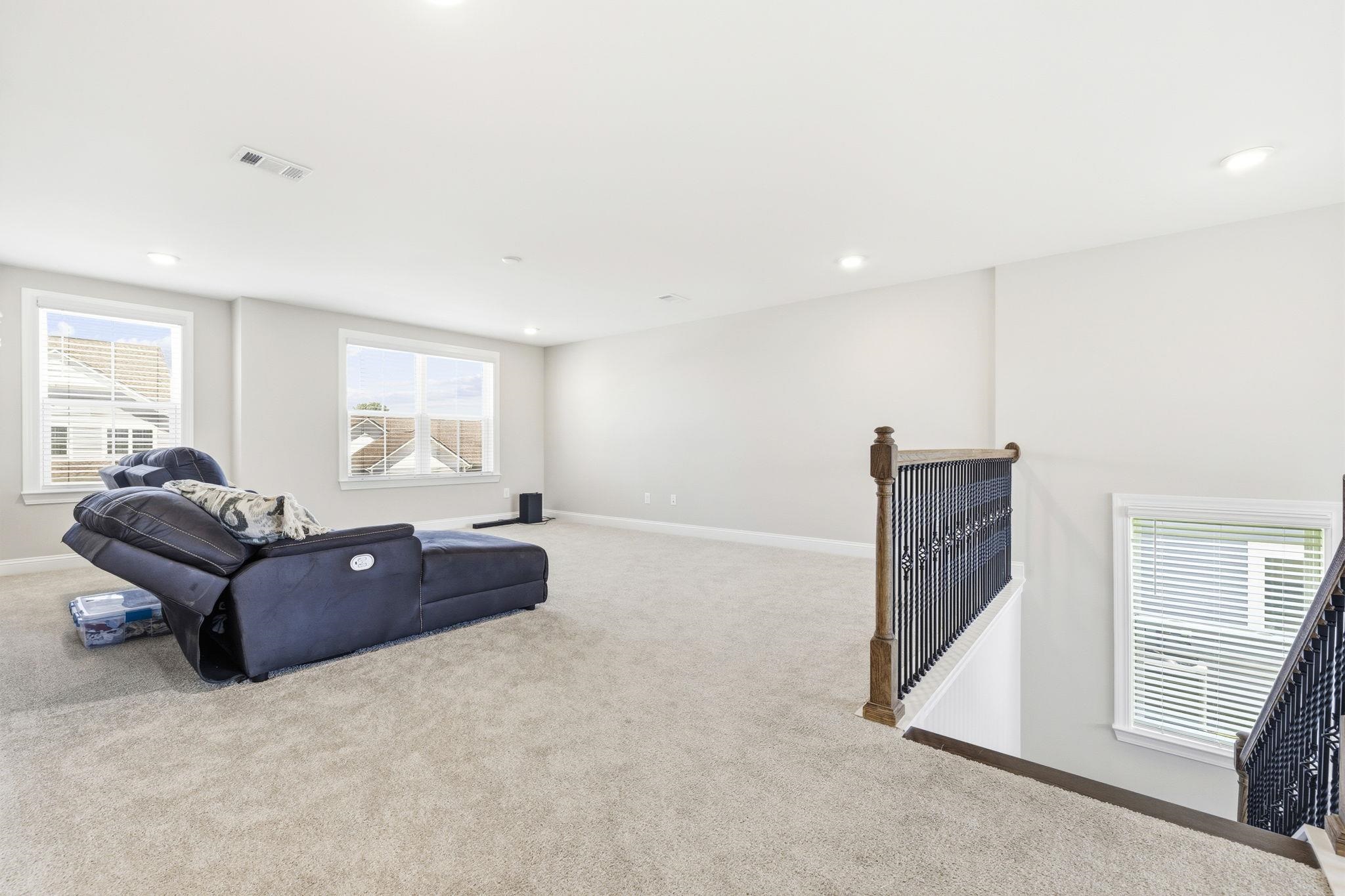 2614524 | Photo 38